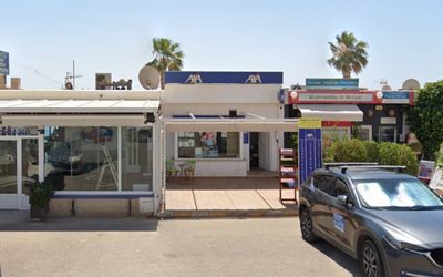 Oficina Mojacar Axa Simón y Parra